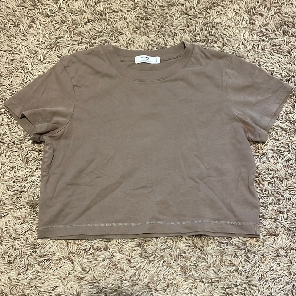 Cotton On cropped tshirt Size small